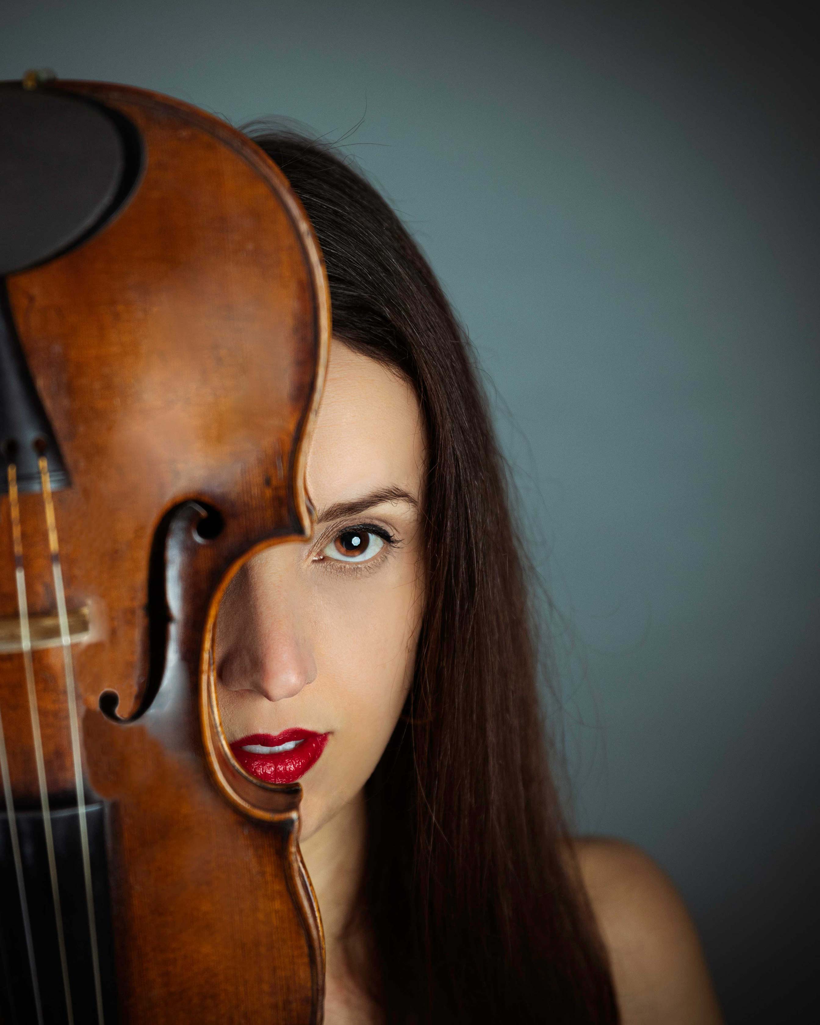 violinist and her violin